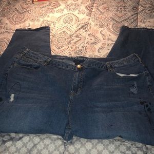 Distressed Boyfriend Jeans